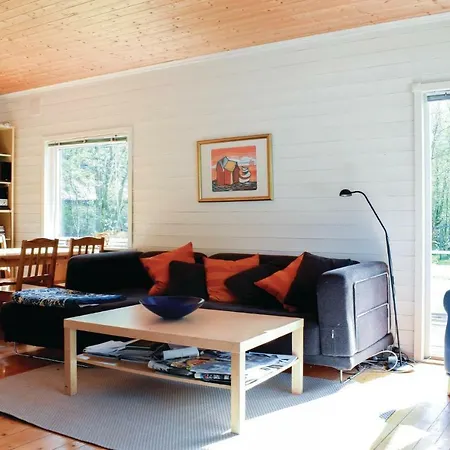 Gorgeous In With Kitchen Holiday home *